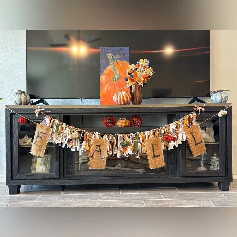 NWT Autumn Handmade Garland